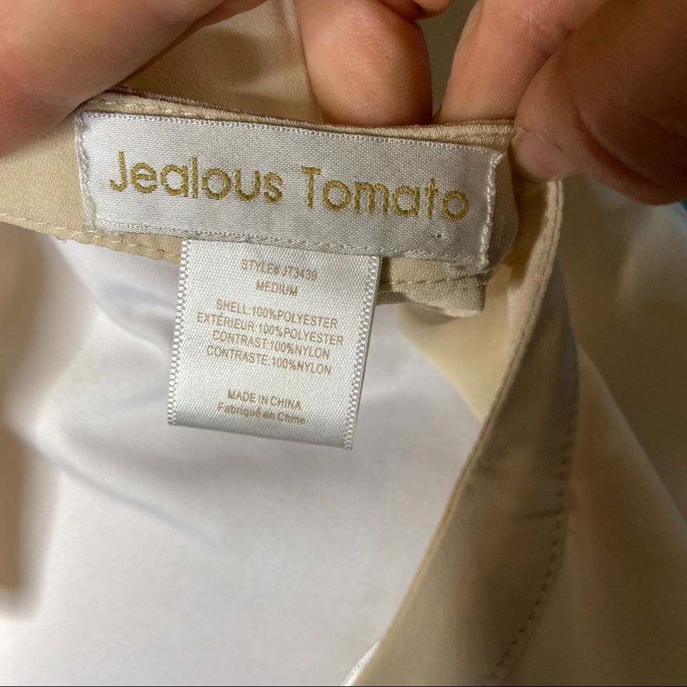 Jealous Tomato wrap front lace bell sleeve medium - Picture 8 of 9